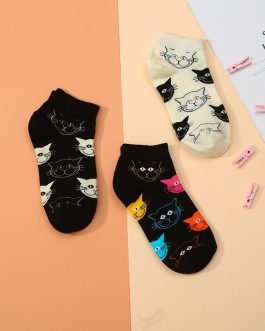 Katten sneakersokken | Zwart met witte kattenkoppen